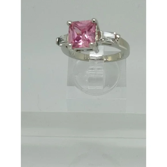 3.5 Ct Vintage 3-Stone White Gold Silver Tone Pink‎ Sim Diamond CZ Ring Size 10 - Picture 3 of 10